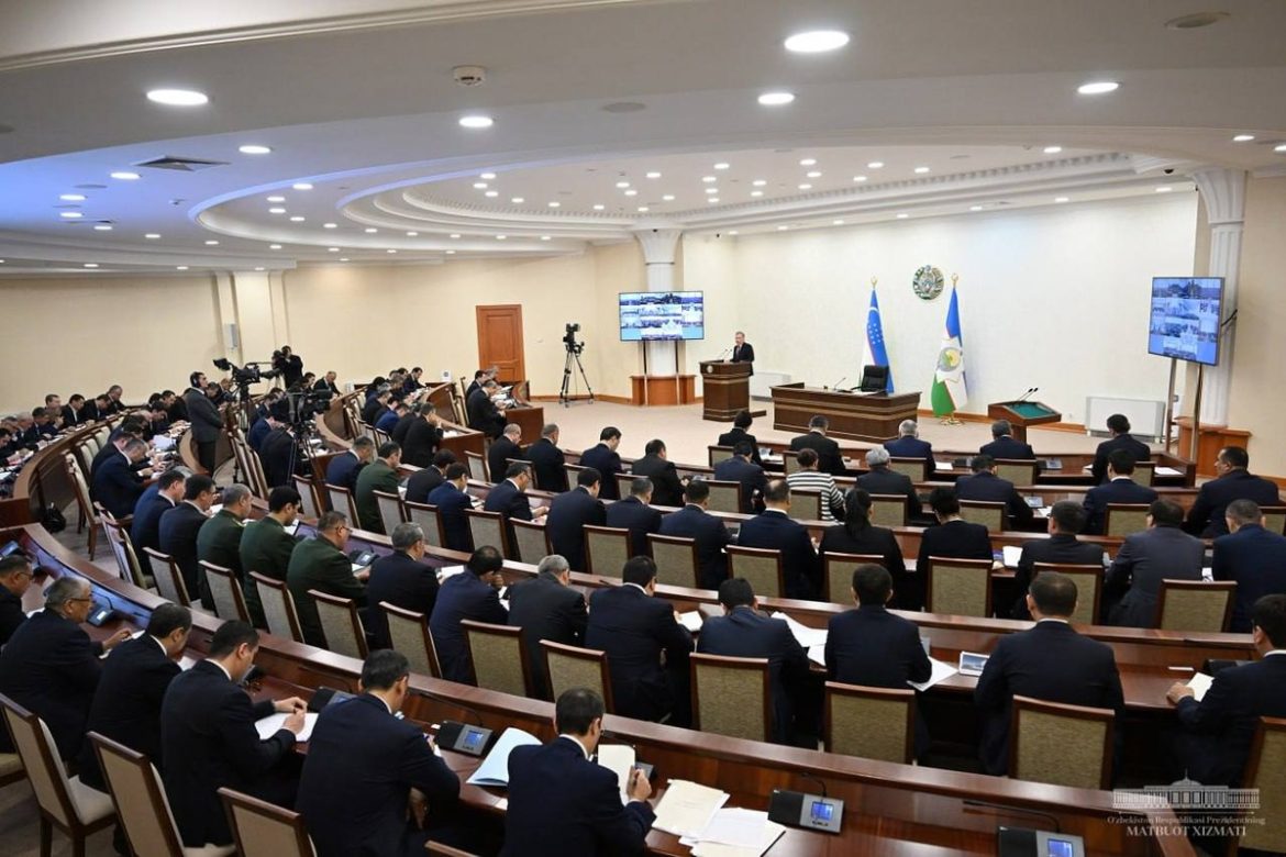 Президентская критика экономического блока правительства Узбекистана